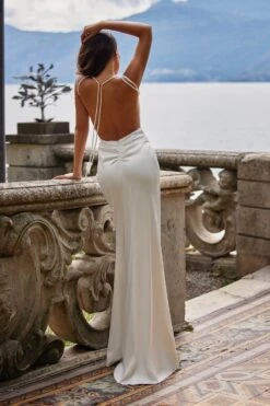 Elizabeth - White -Alamour Sale Store 15 34c5e0e1 51cf 4d36 98d2 85c9fff11a36