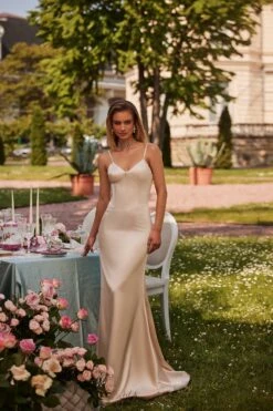 Grace - Champagne -Alamour Sale Store 2 6f2ef8f8 1e9c 46a0 a4dc 44a4436aafc2