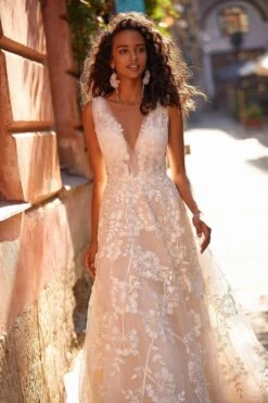 Claudine Gown -Alamour Sale Store 6 a3c2735c 5ae5 4c38 9e67 64212055bdb9