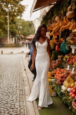 Sabrina - White 6 Sabrina - White -Alamour Sale Store 81 7ee1d1cd 9597 4435 a68c 49b783f8a5d8