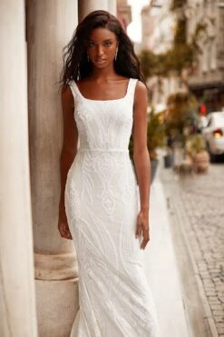 Cyndi - White -Alamour Sale Store 85 57d14f75 c046 4f91 9773 794c337d8c1a