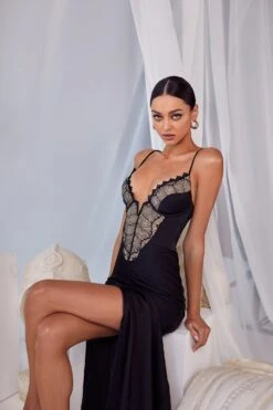 Greta - Black -Alamour Sale Store 8 ee705456ece c702 4056 8d3c 664b94257b23 1600x e09273fa 260b 466a 9787 40da97c16957