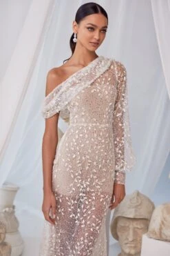 Emma - White -Alamour Sale Store 8 ee705ece c702 4056 368d3c 664b94257b23 1600x 2143b719 3701 4b51 a33b f24098941efb